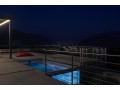 Détails : Salon aquatique, entretien piscine et terrasse